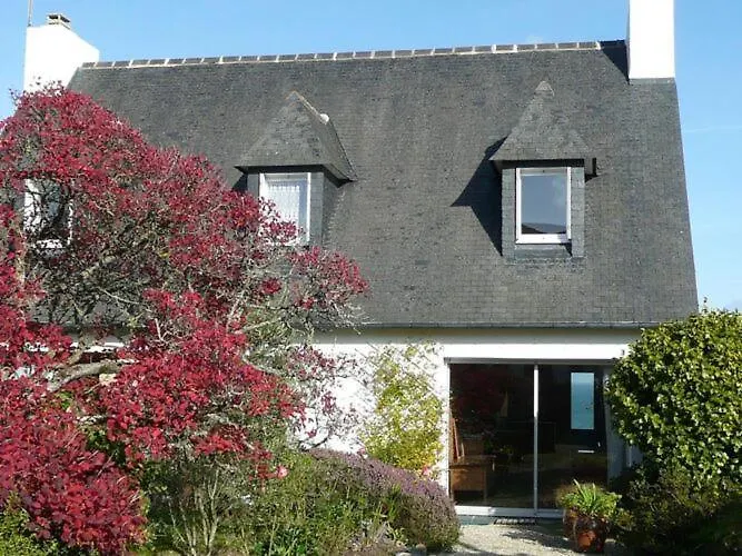 Holiday Home With Sea View, Perros Guirec