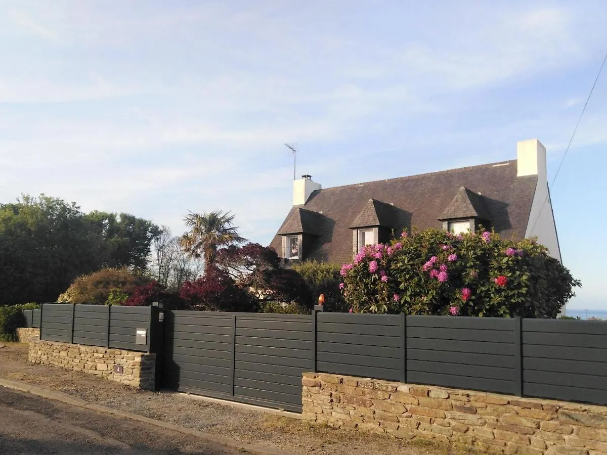 Holiday Home With Sea View, Perros Guirec
