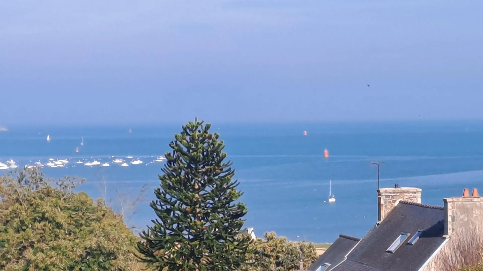 Holiday Home With Sea View, Perros Guirec