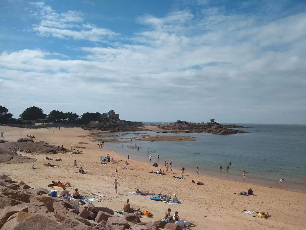 Holiday Home With Sea View, Perros Guirec